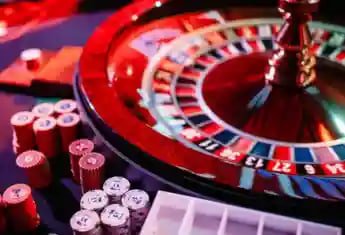 redmitoto slot product categories: football, live casino, slots, esports
